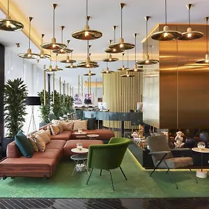 Roomers Munich, Autograph Collection Мюнхен
